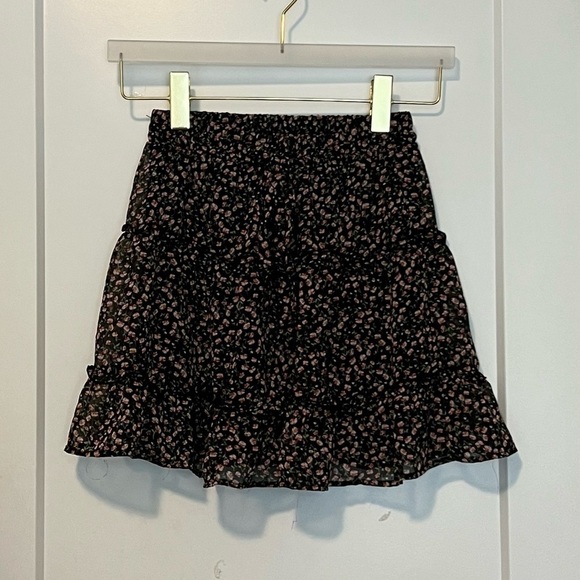 Sienna Sky black floral flowy skirt size XS - Picture 1 of 8